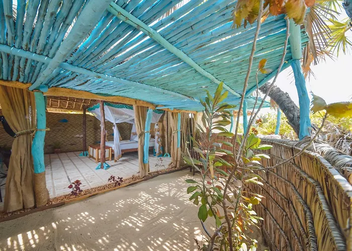 Kizingo Beach Eco Lodge